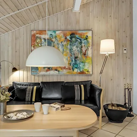 Holiday home In With Kitchen