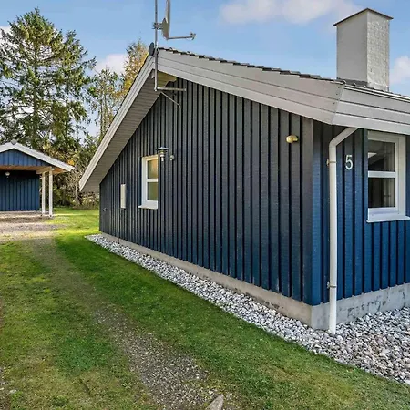 Dyrevenlig Bolig I Med Køkken
