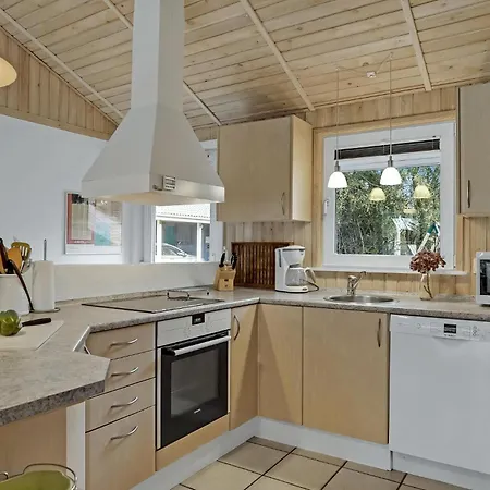 In With Kitchen * Jerup